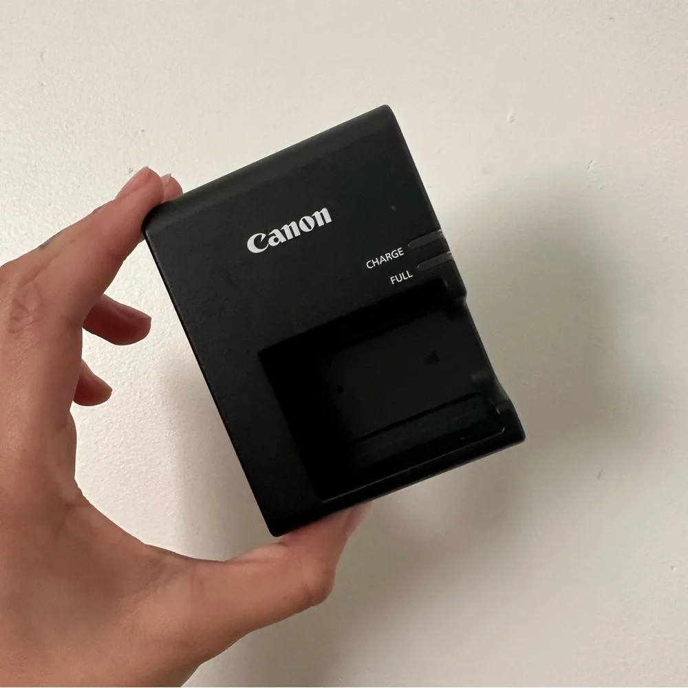 Canon EOS Rebel T7 DSLR Camera
